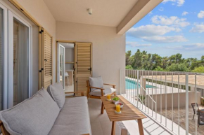Summer House Lea - Villa with heated pool and sea view
